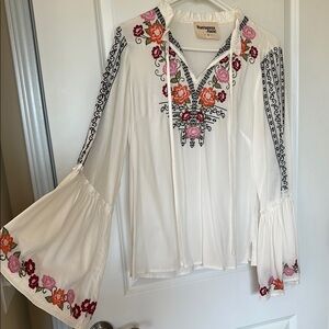 Savanna Jane White Embroidered Women's Top